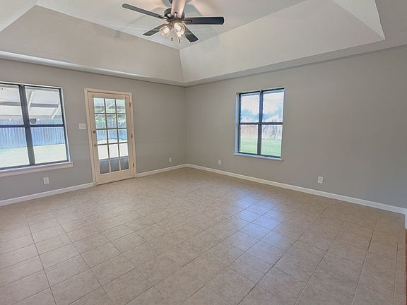 2nd image of 5810 & 5812 Masters Blvd #5810