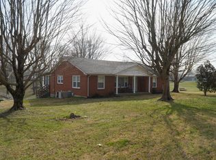 220 George Akins Rd, Westmoreland, TN 37186