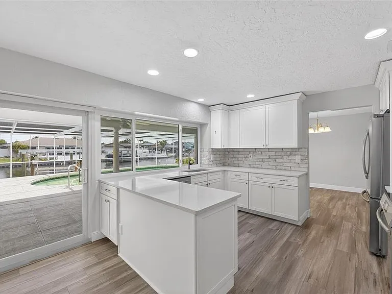 6305 Cottonwood Ln — Photo 17