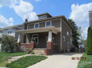 127 E Lexington Ct, Fort Wayne, IN 46806