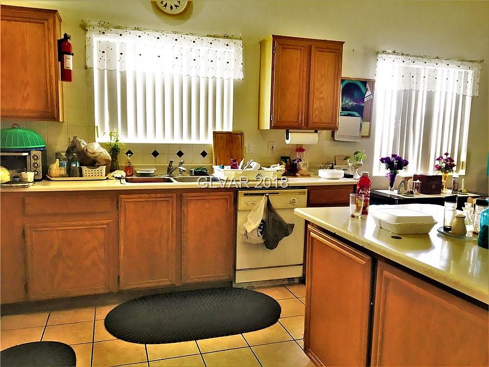2nd image of 6614 Beach Plum Way