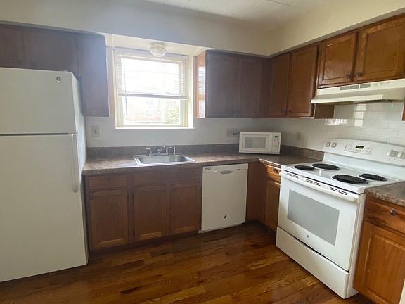 5th image of 330 Blake St #B66