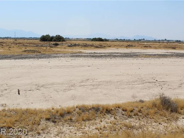 5290 Roger St, Pahrump, NV 89061