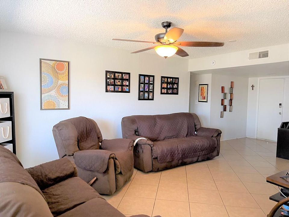 1st image of 7702 W Catalina Dr