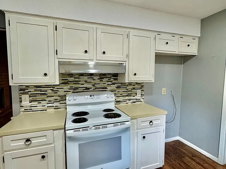 5122 Moultrie Dr — Photo 10