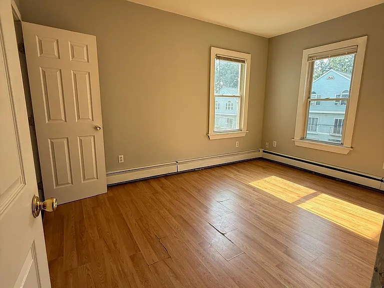 33-35 Zion St #2 — Photo 7