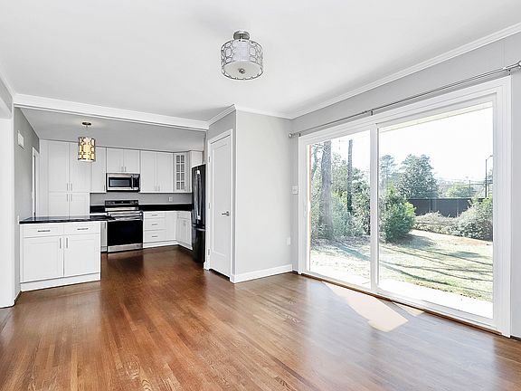 Kitchen and dining area