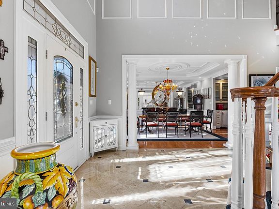 3rd image of 14821 Hunting Way