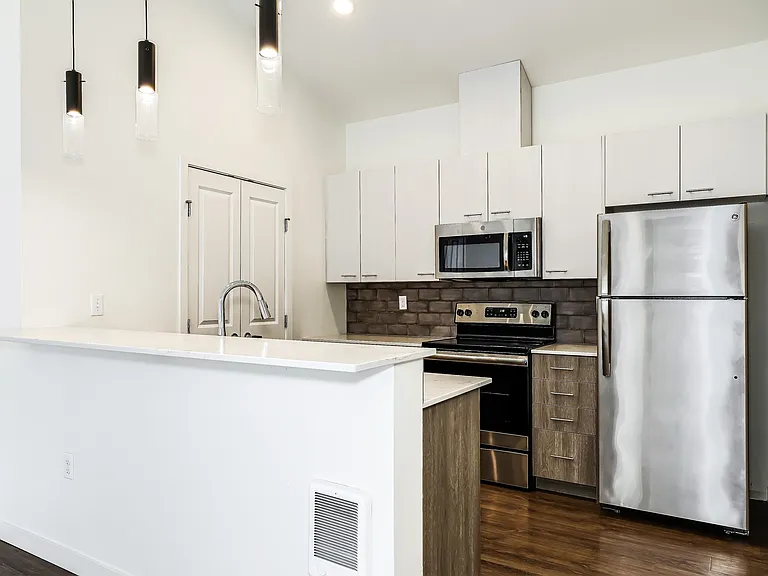Allegro Apartments — Photo 76