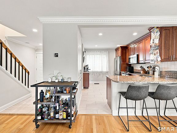 4th image of 455 Hope Street #1E