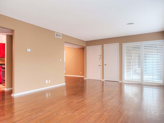 4th image of 6615 Poplar Ave APT 3