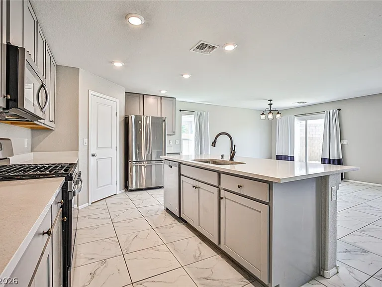 9605 Eamont River St — Photo 9