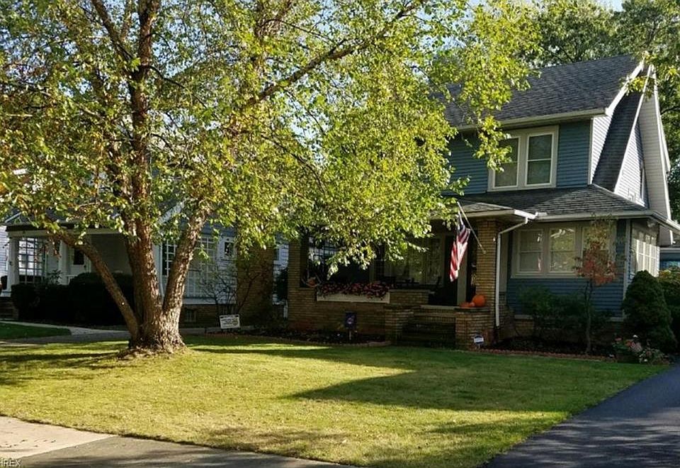 1st image of 17811 Lakewood Heights Blvd
