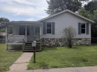 118 W Elm St, Hartford, IL 62048
