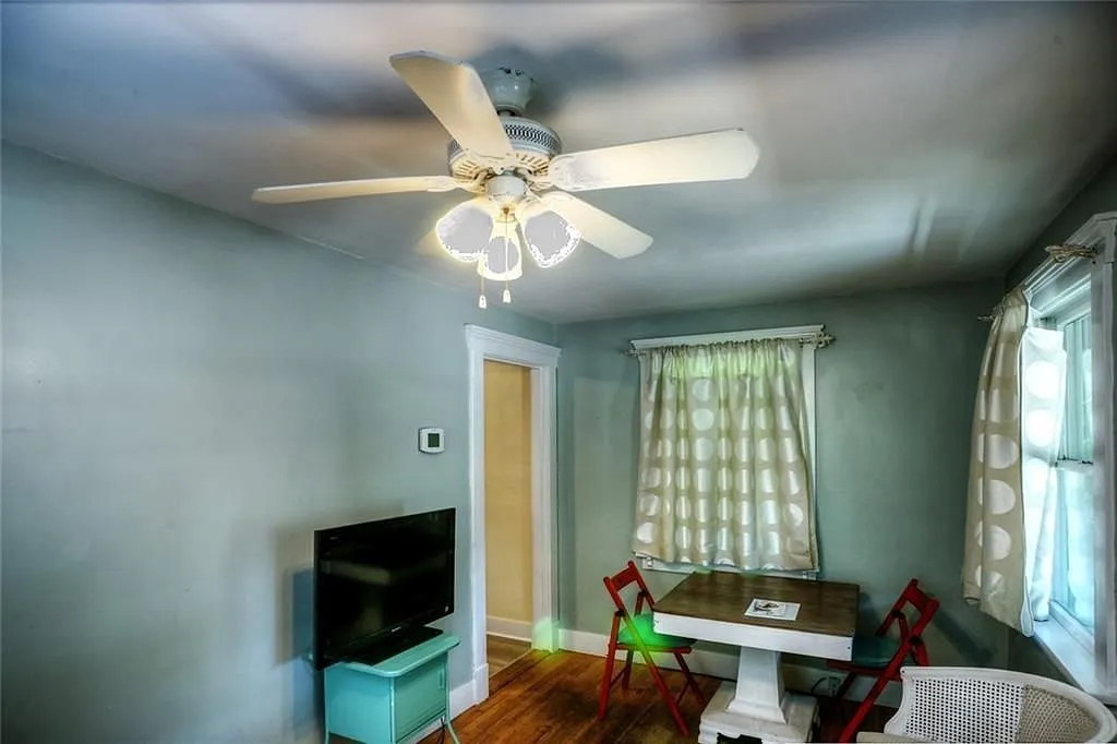 1 bed, 1.0 bath, 432 sqft, $2,000 — Photo 3