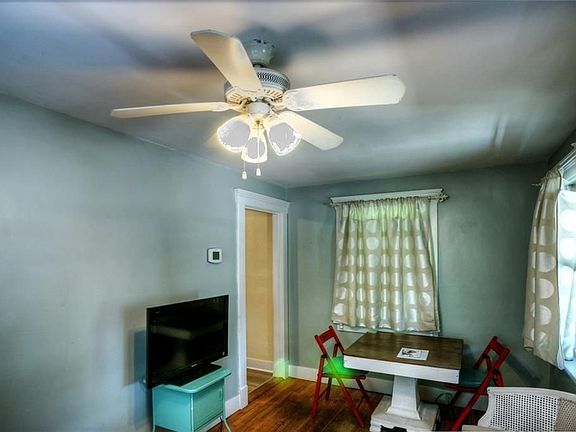 3rd image of 4 Swinburne St