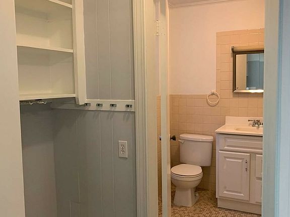5th image of 547 Broadway APT 1