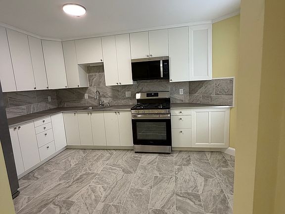 2nd image of 69 Jencks St #1