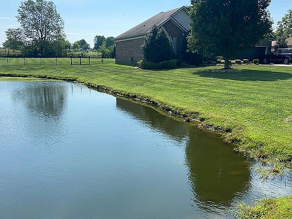 3rd image of 398 Highland Springs Dr