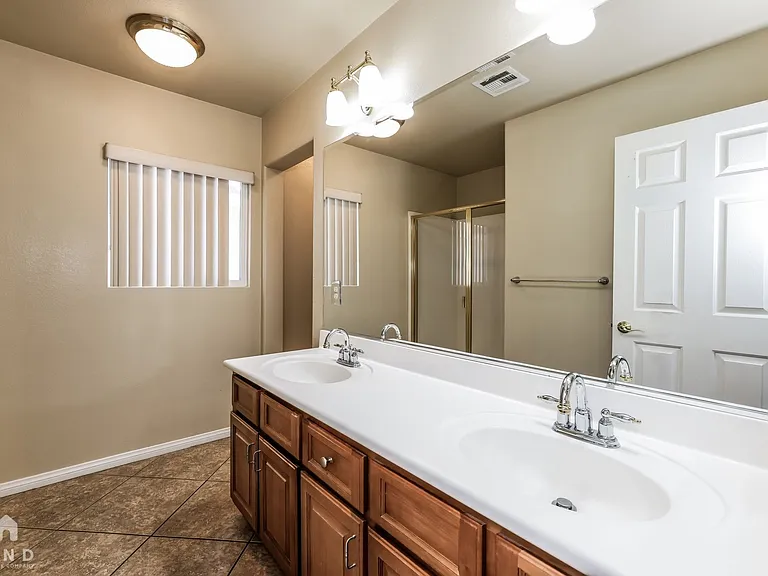 8467 Cambria Cellars Ct — Photo 30