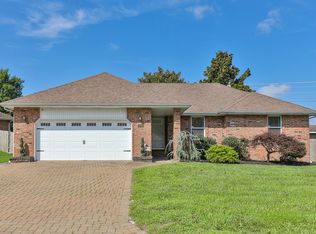 3702 W Vincent Drive, Springfield, MO 65810