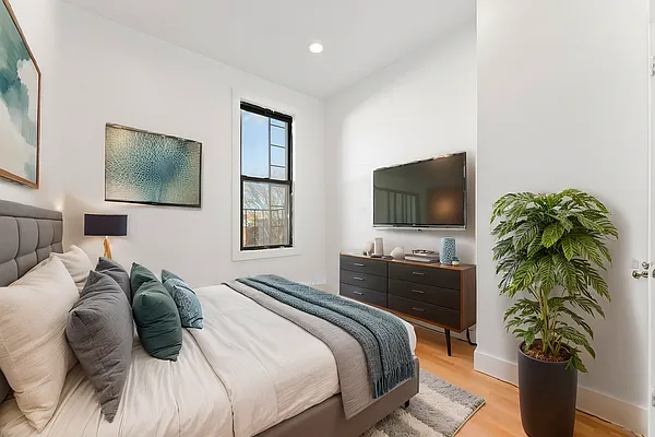 Rented by NOVO Living LLC | media 5