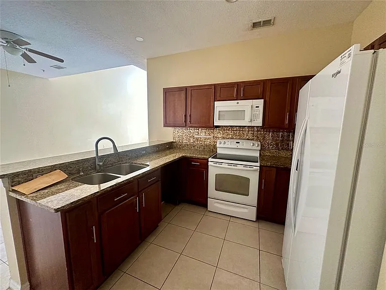 6112 Chapledale Dr — Photo 10