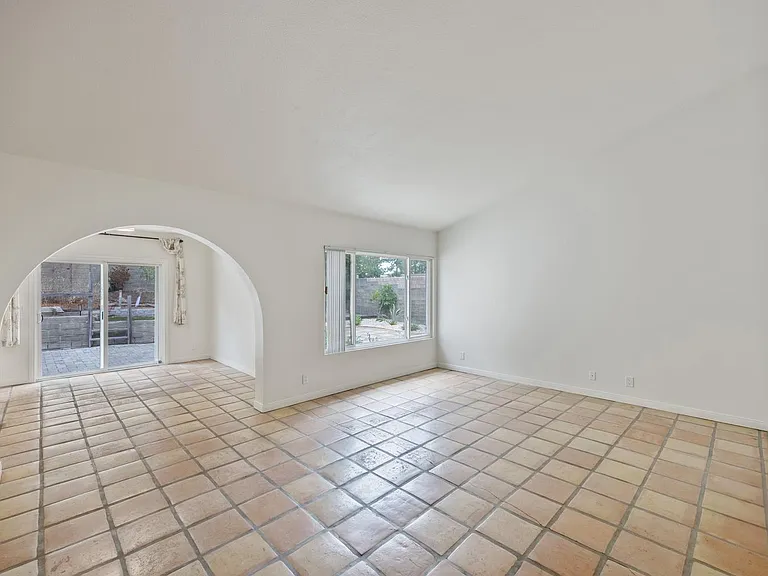 1114 Evenstar Ave — Photo 35