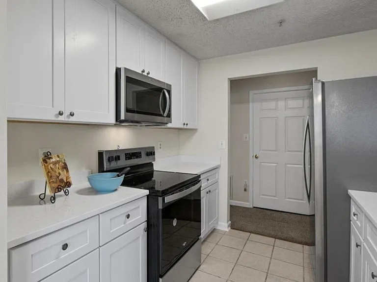 2445 Blue Spring Ct #103 — Photo 4