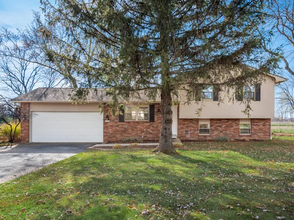 5851 Bausch Rd, Galloway, OH 43119