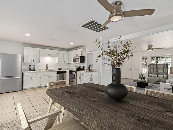 OPEN DINING/LIVING & KITCHEN (VIRTUALLY STAGED)