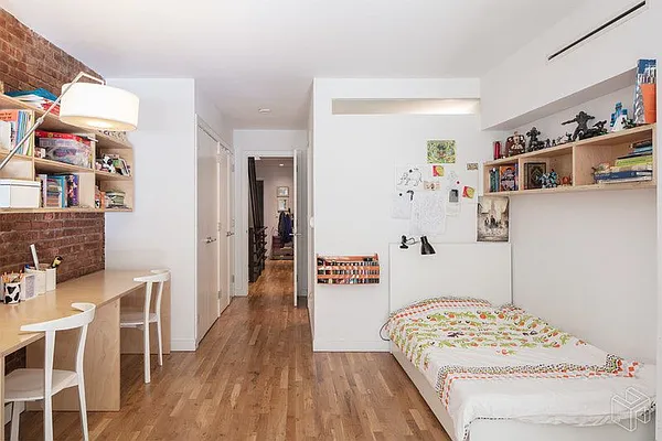 Rented by Halstead Real Estate | media 20