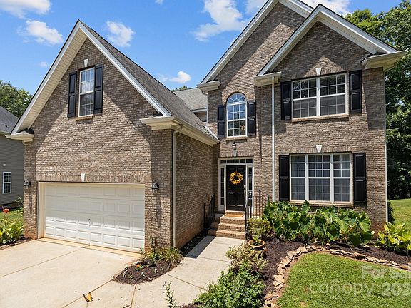 2nd image of 846 Lynnwood Farms Dr
