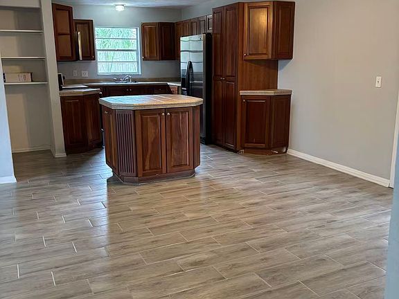 5th image of 7006 Sidney Lanier Ct