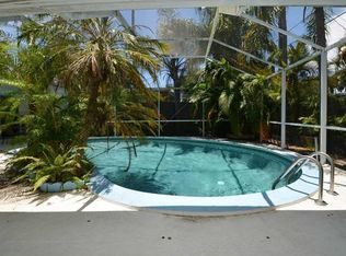 13TH Ave, Hollywood, CA 33019