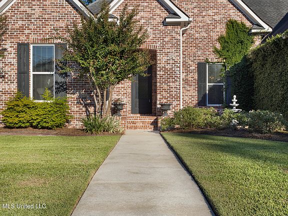 2nd image of 795 Destiny Plantation Blvd