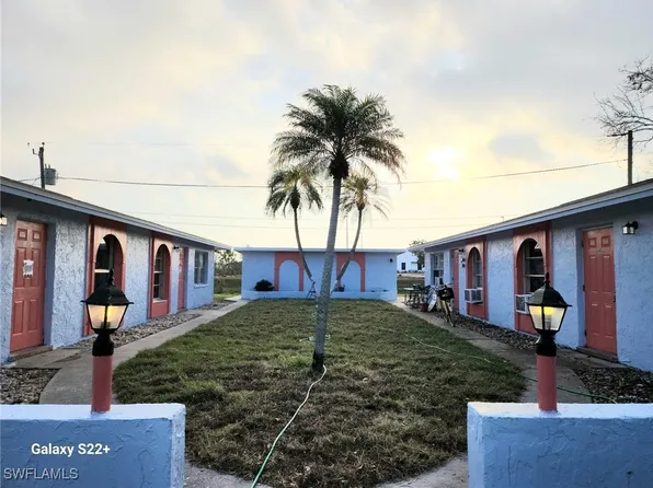 16901 Juanita Ave, Fort Myers, FL 33908