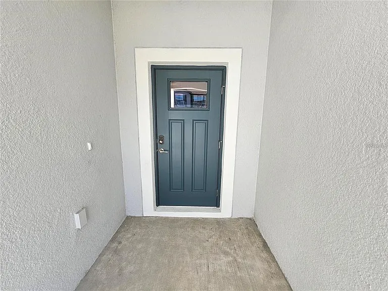 8309 Crescent Oaks Dr — Photo 4