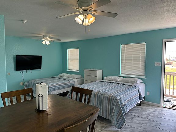 2nd image of 4102 Seagull Blvd #4