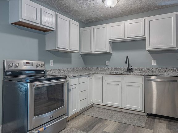 5th image of 5082 Leedale Dr