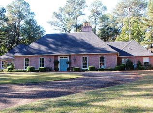 11 Holly Hill Rd, Dothan, AL 36305