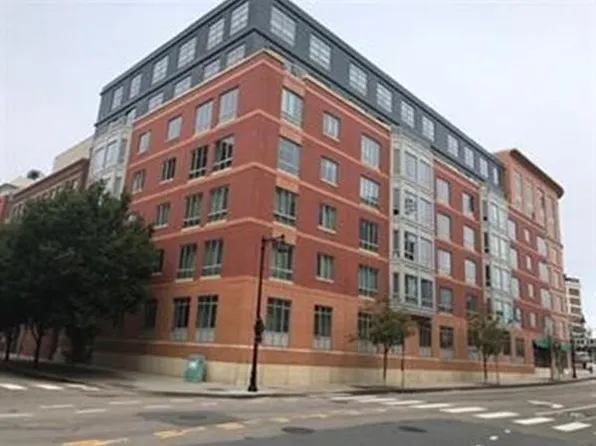 17 Otis St Unit 403, Cambridge, MA 02141