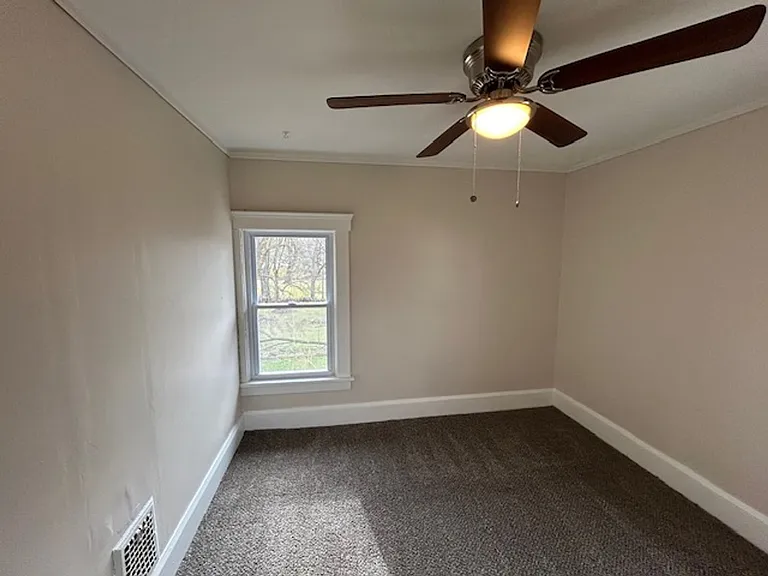518 Lake Ave — Photo 14