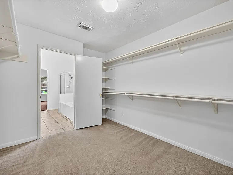 914 W Peach Hollow Cir — Photo 22