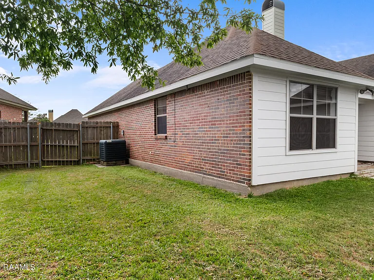 106 Country Mile Dr — Photo 26