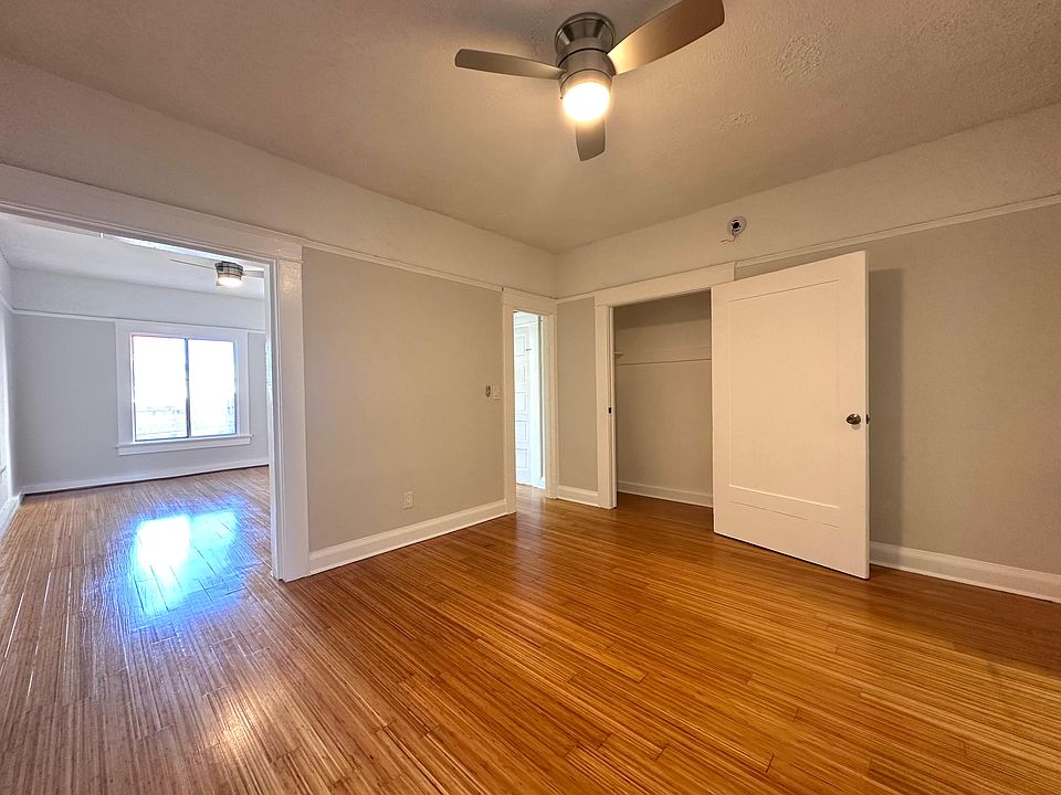 1st image of 1325 S Hope St APT 302