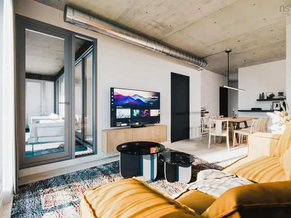 2250 Maitland St #422, Halifax, NS B3K 2Z9