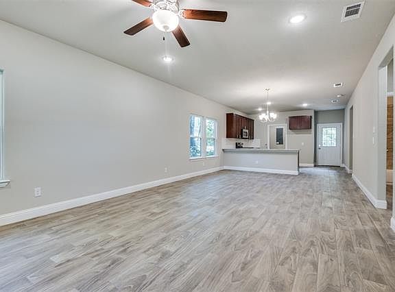 3rd image of 2704 Avenue I