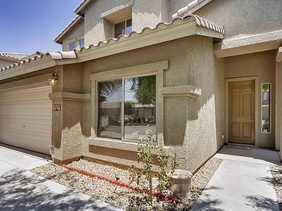 3rd image of 2252 W Spur Dr