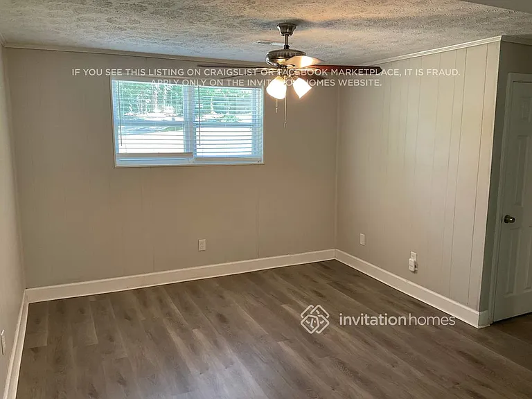 1537 Spruce Ridge Ct — Photo 3